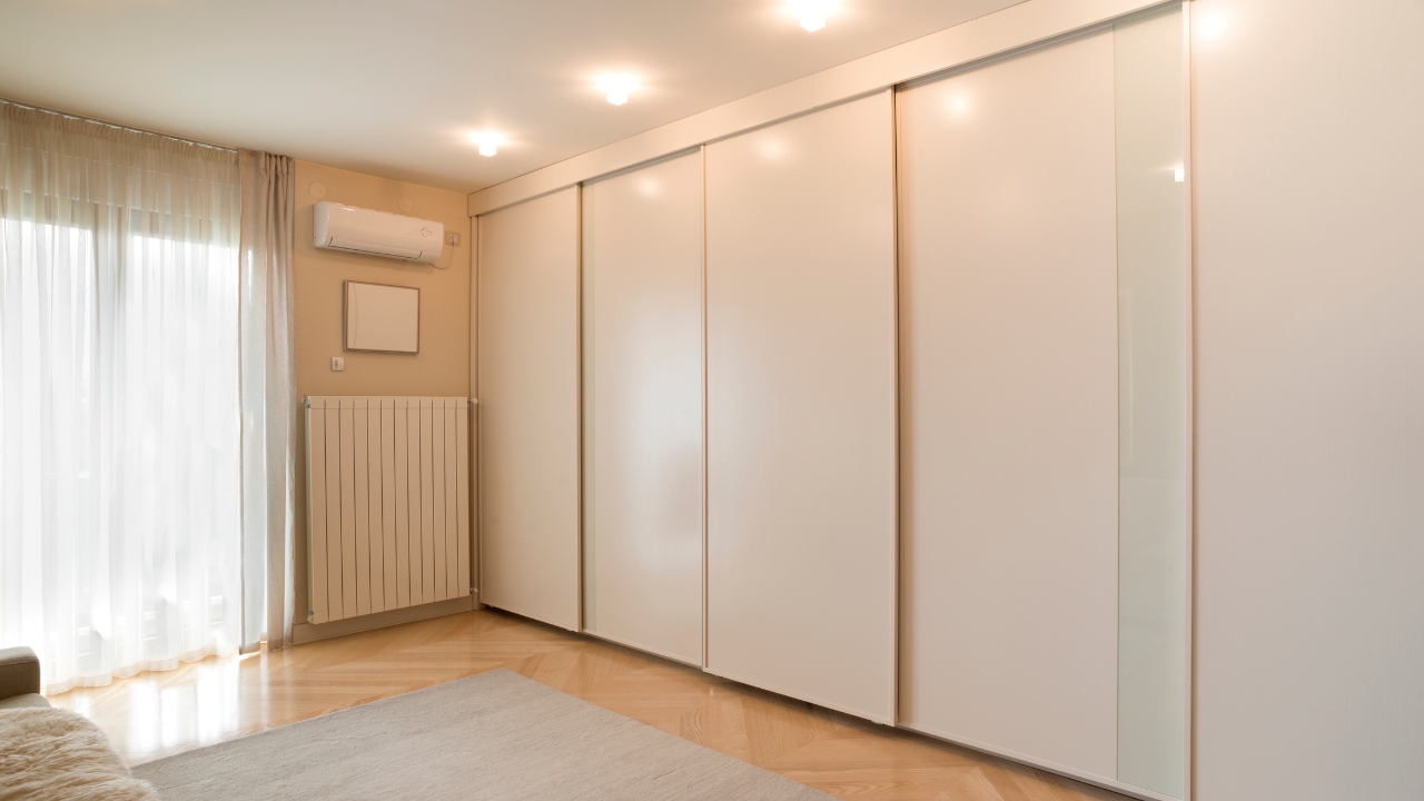 Вставки в розсувні системи для шаф-купе